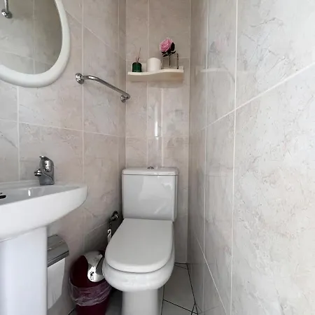 Apartament Birdie Kikere
